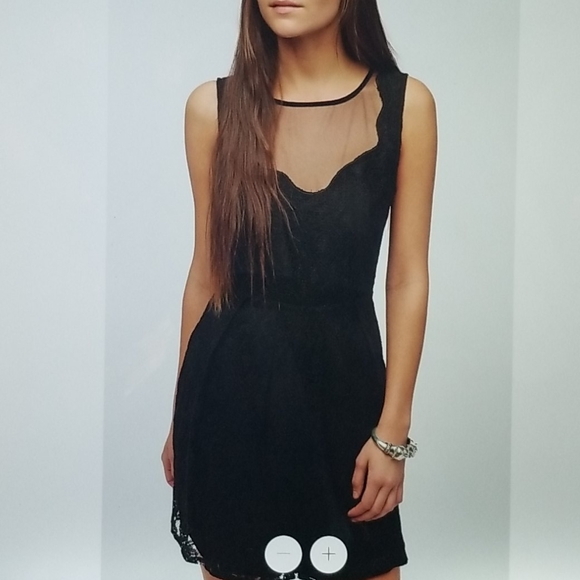 Urbanoutfitters Lace Sheer Open Back Sexy Dress - Picture 2 of 6